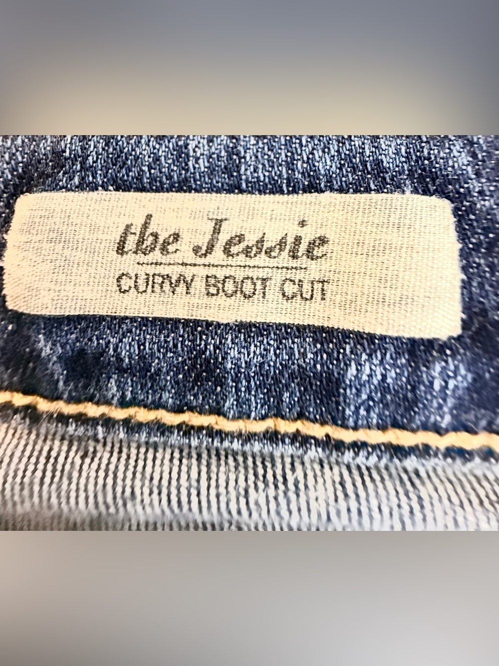 AG “The Jessie Curvy Boot Cut” Mid Rise Dark Wash Jeans Size 29 - Picture 12 of 14